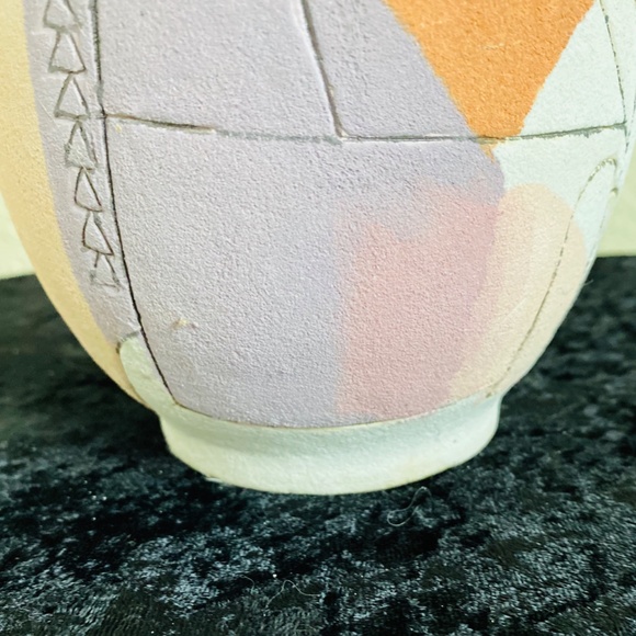 Modern Pattern Vase - Picture 5 of 5